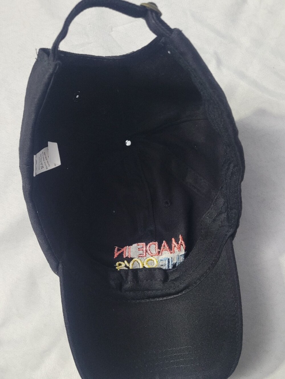 'Made In The 90's' Embroidered Cap with Multicolor Lettering - Picture 2 of 4